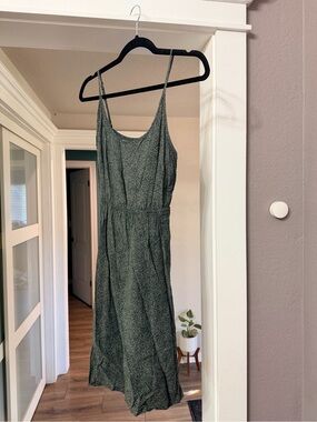 women's linen-blend scalloped midi dress by gap Sula Cauca Navy Floral Linen the pulled Linen-Blend Scalloped Midi Dress |